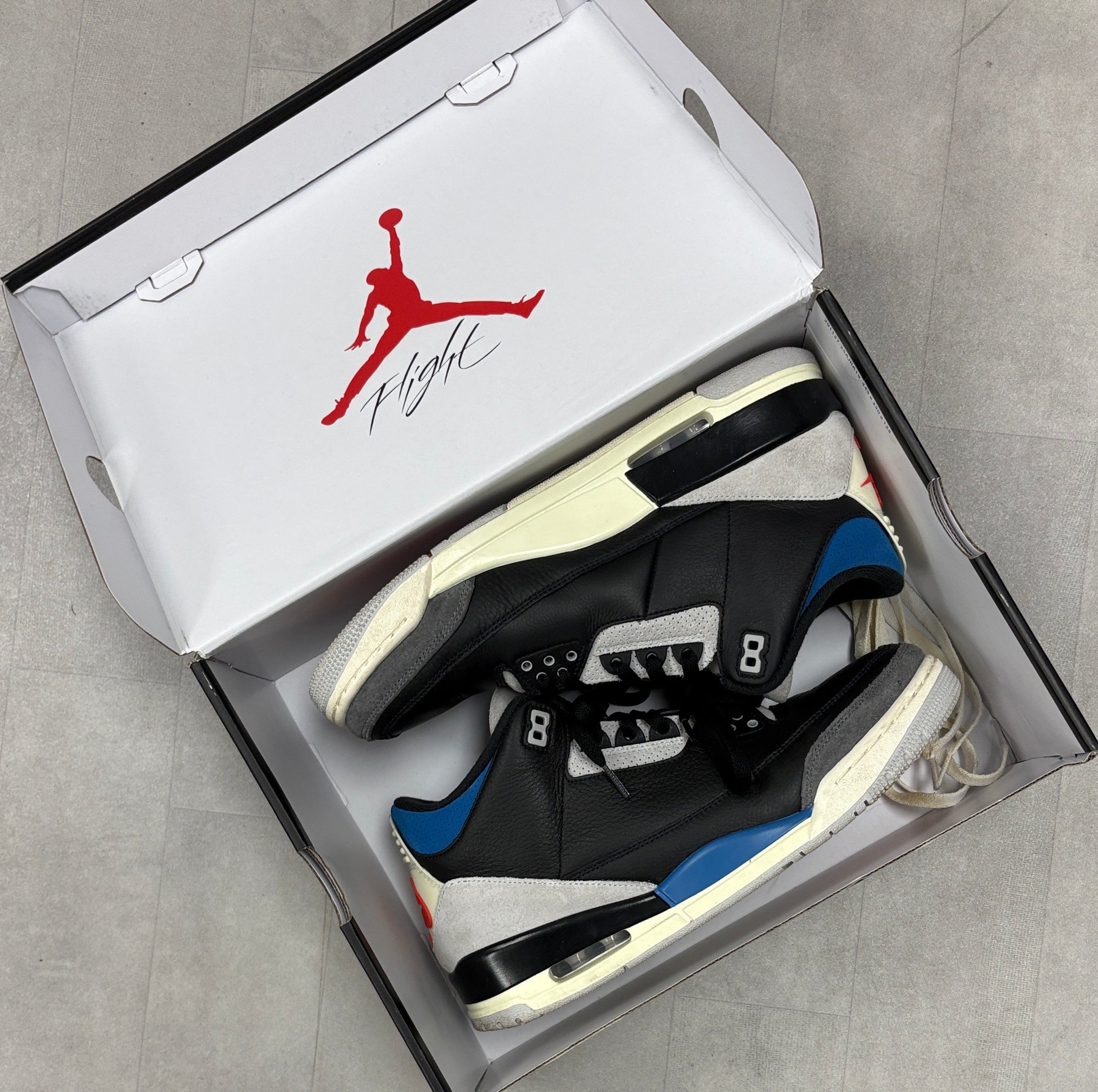 Nike Air Jordan 3 Retro OG Rare Air Sneakers