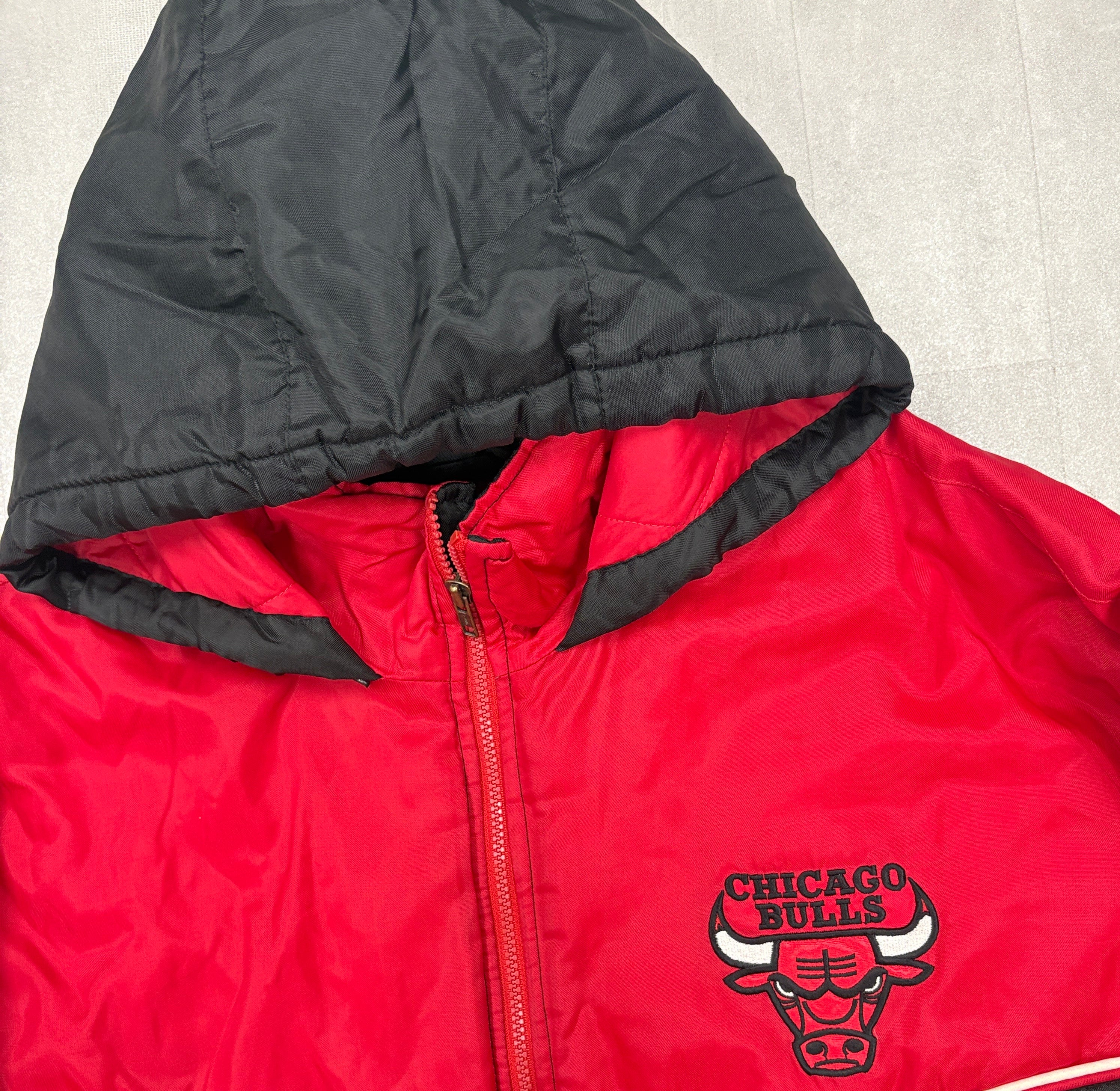 Vintage Chicago Bulls Embroidered Puffer Jacket - XXL