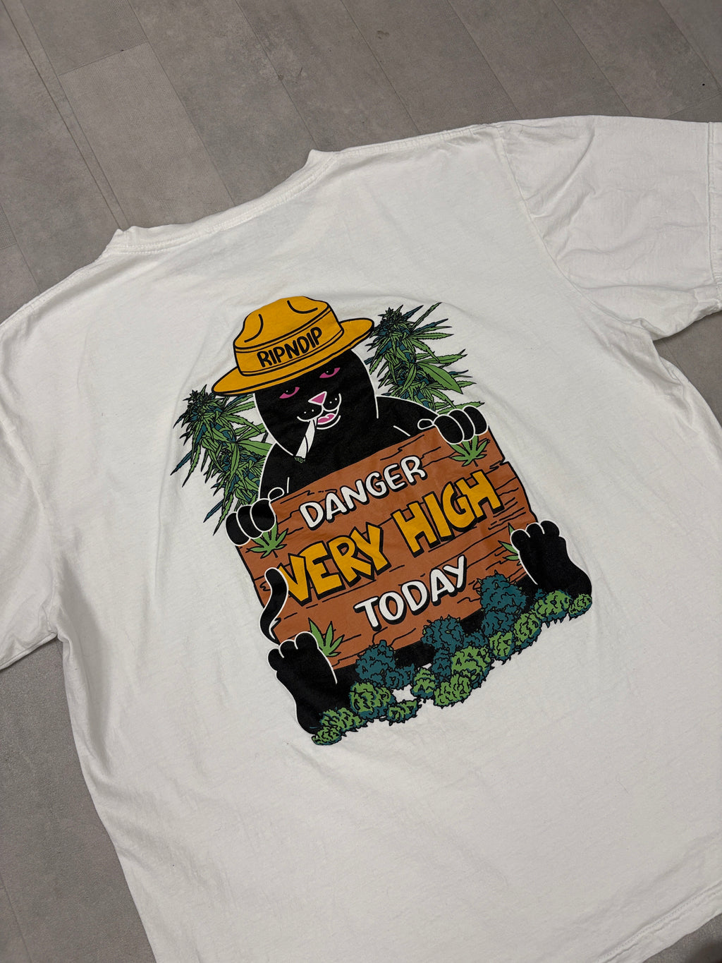 Vintage RipNDip Very High Smoking Tee - XL