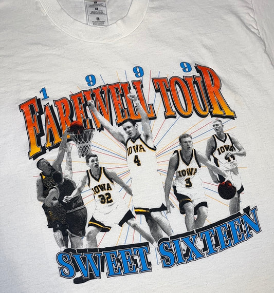 Vintage 1999 Iowa Hawkeyes Basketball Tee - MEDIUM