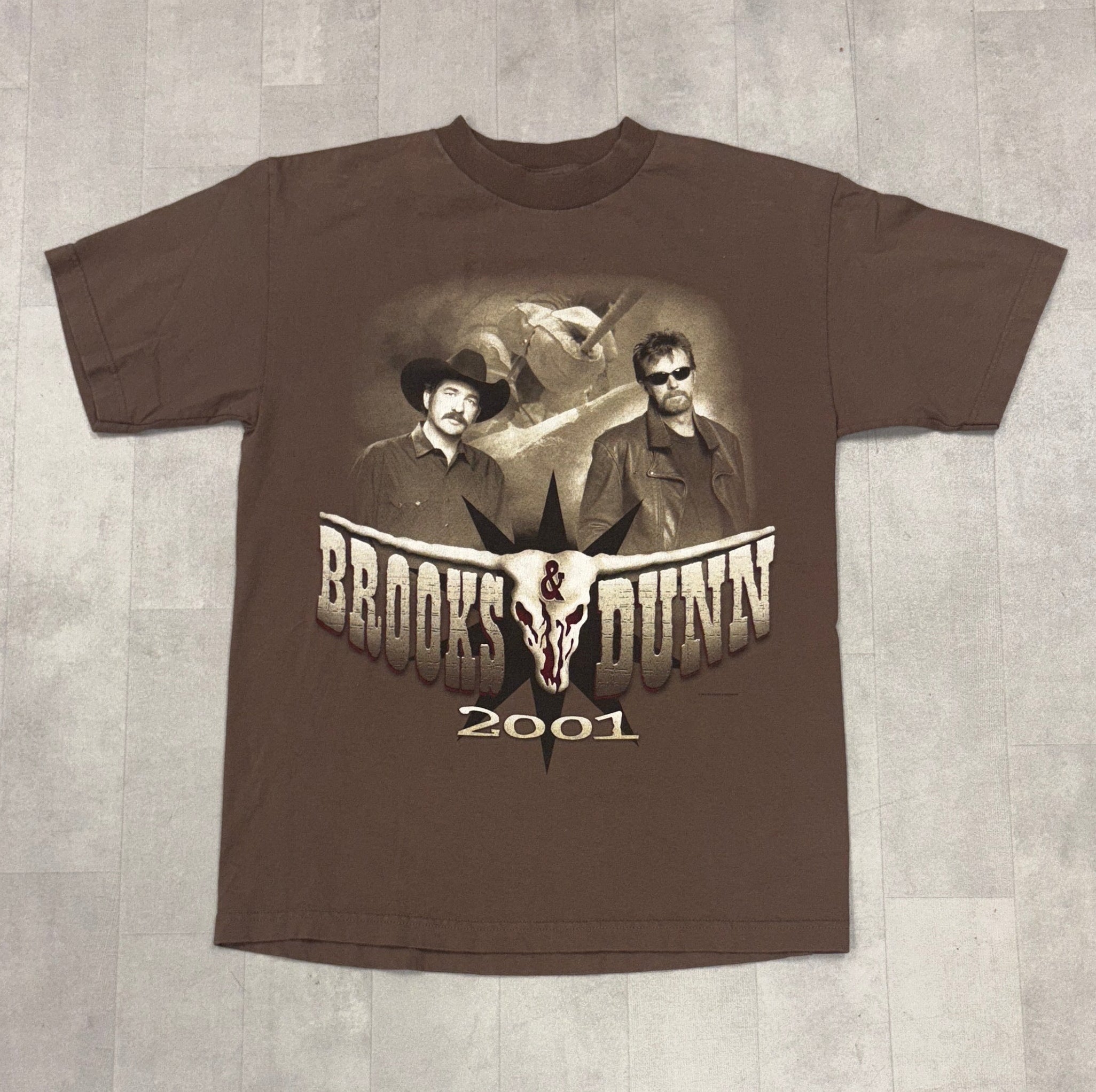 Vintage Brooks & Dunn 2001 Tour Tee - MEDIUM