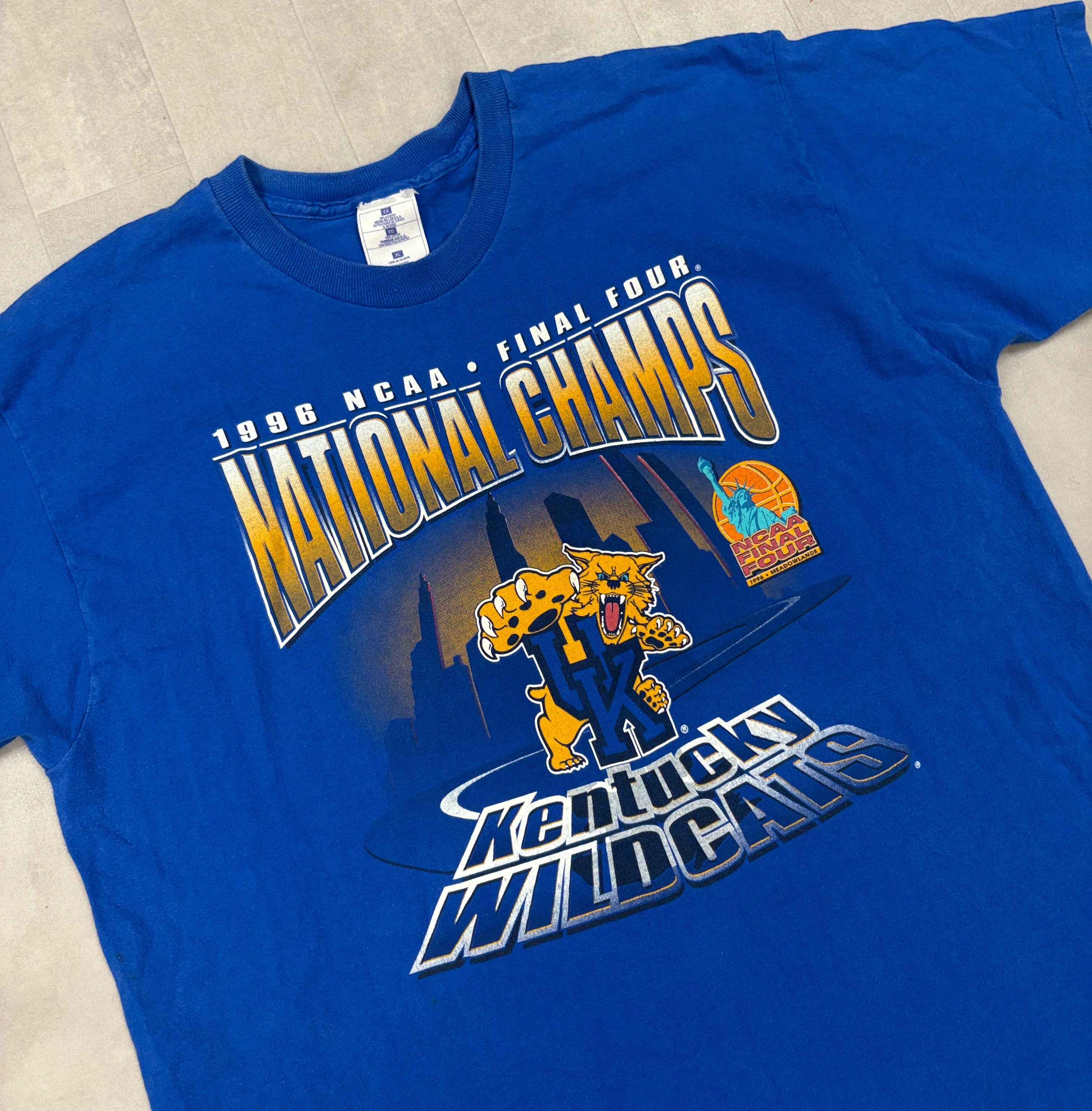 Vintage Kentucky Wildcats National Champs 1996 Tee - XL