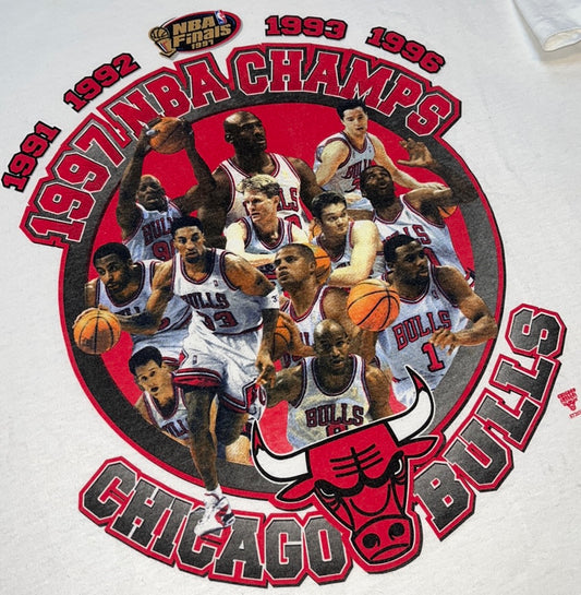 Vintage Chicago Bulls Starter 1997 NBA Champs Tee - LARGE