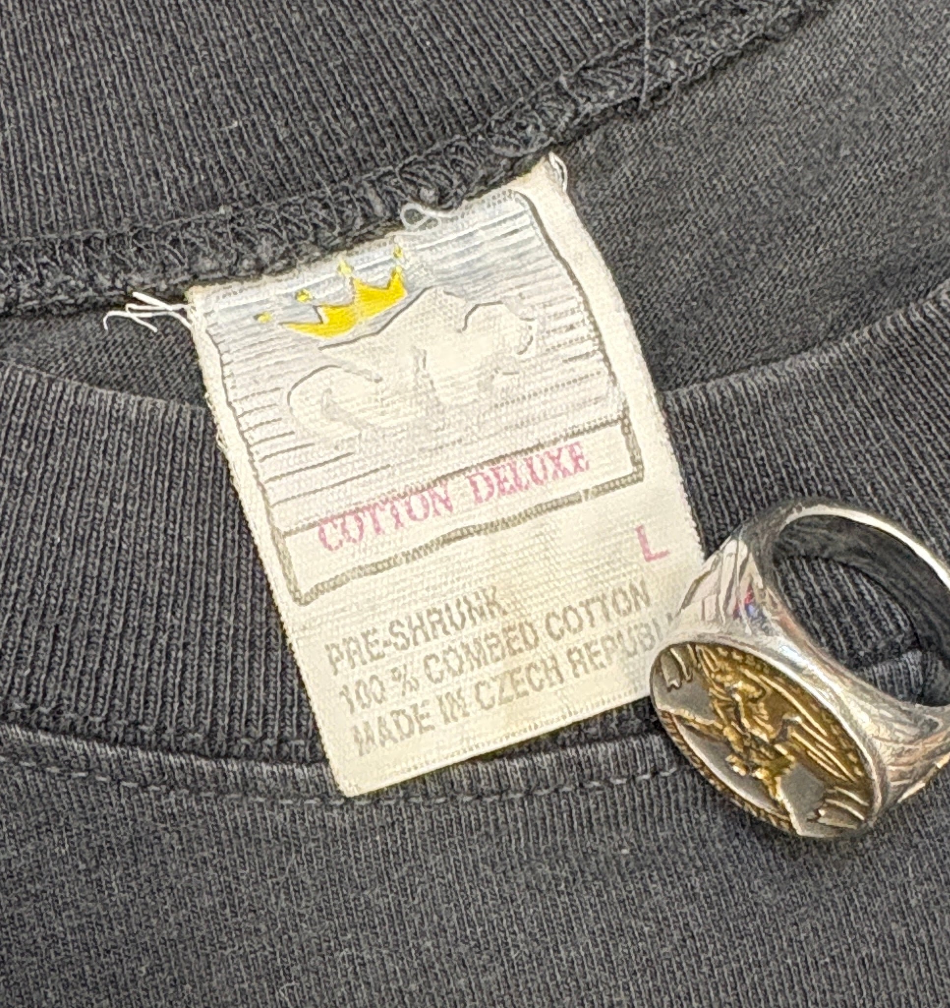 Vintage KISS Alive Worldwide 96/97 Concert Tour T-Shirt Kiss
Catalog - LARGE