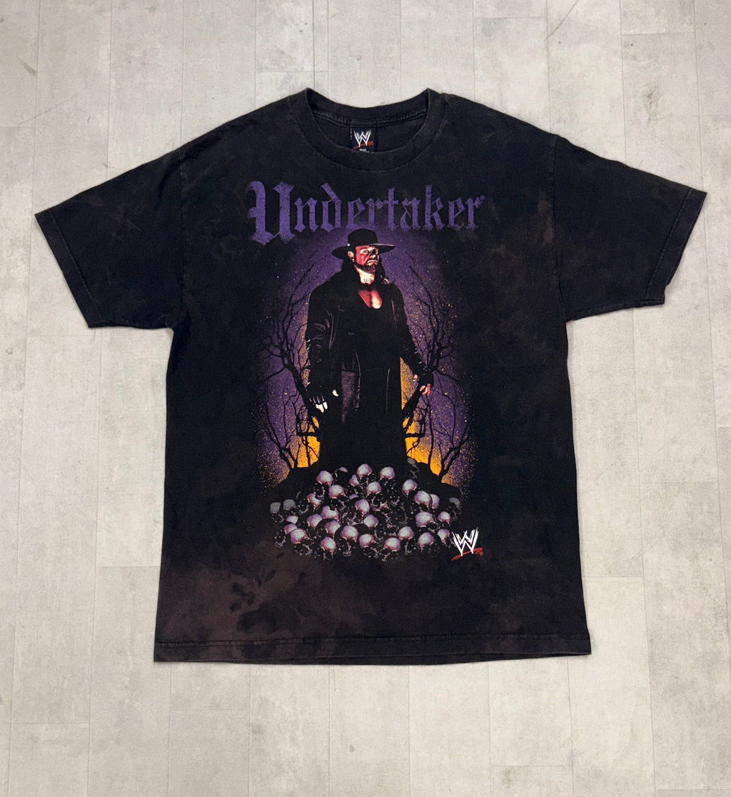 2007 WWE The Undertaker Rest in Peace Skulls Tee - LARGE