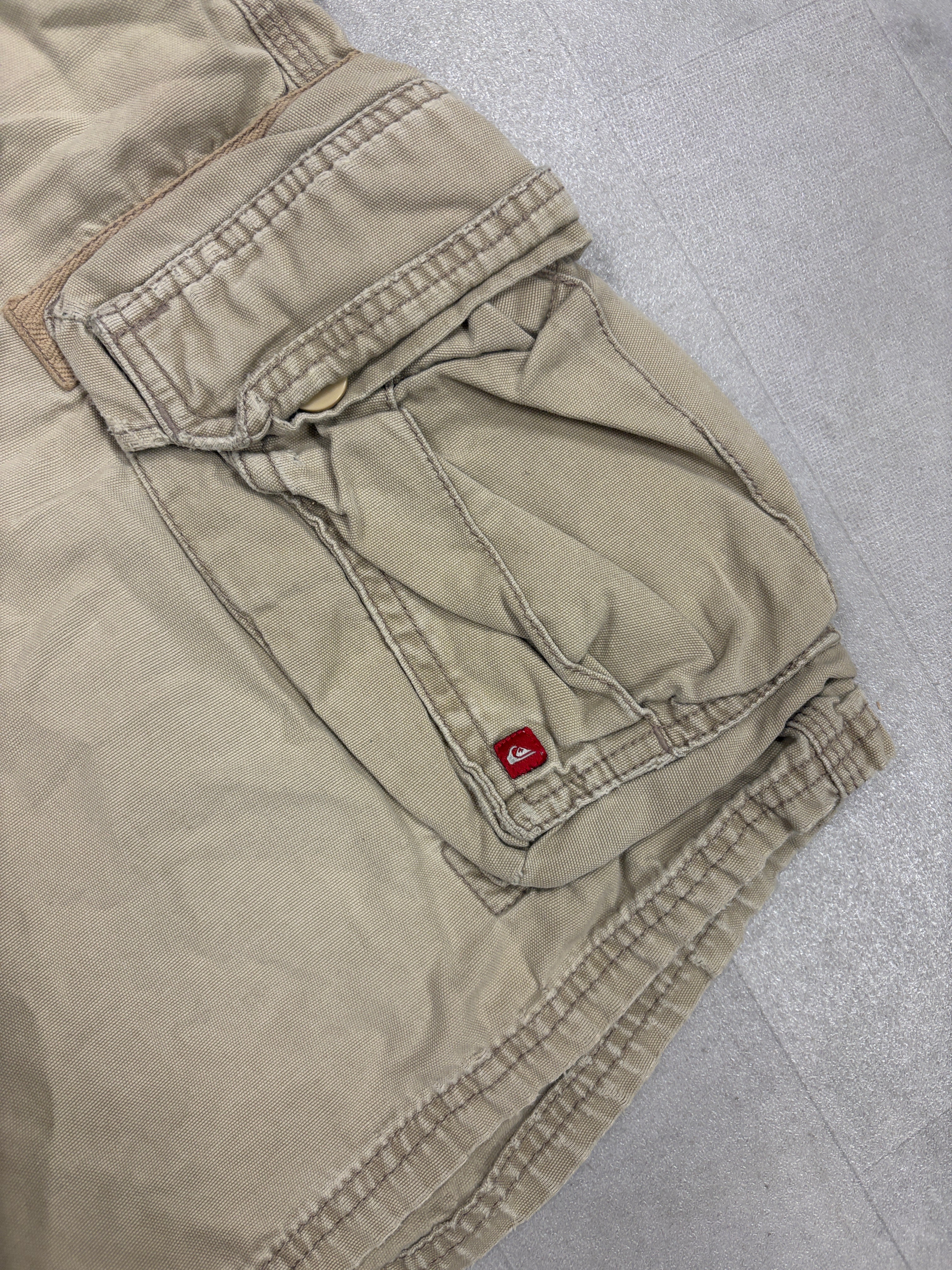 Quicksilver Cargo Khaki Shorts - SZ 34