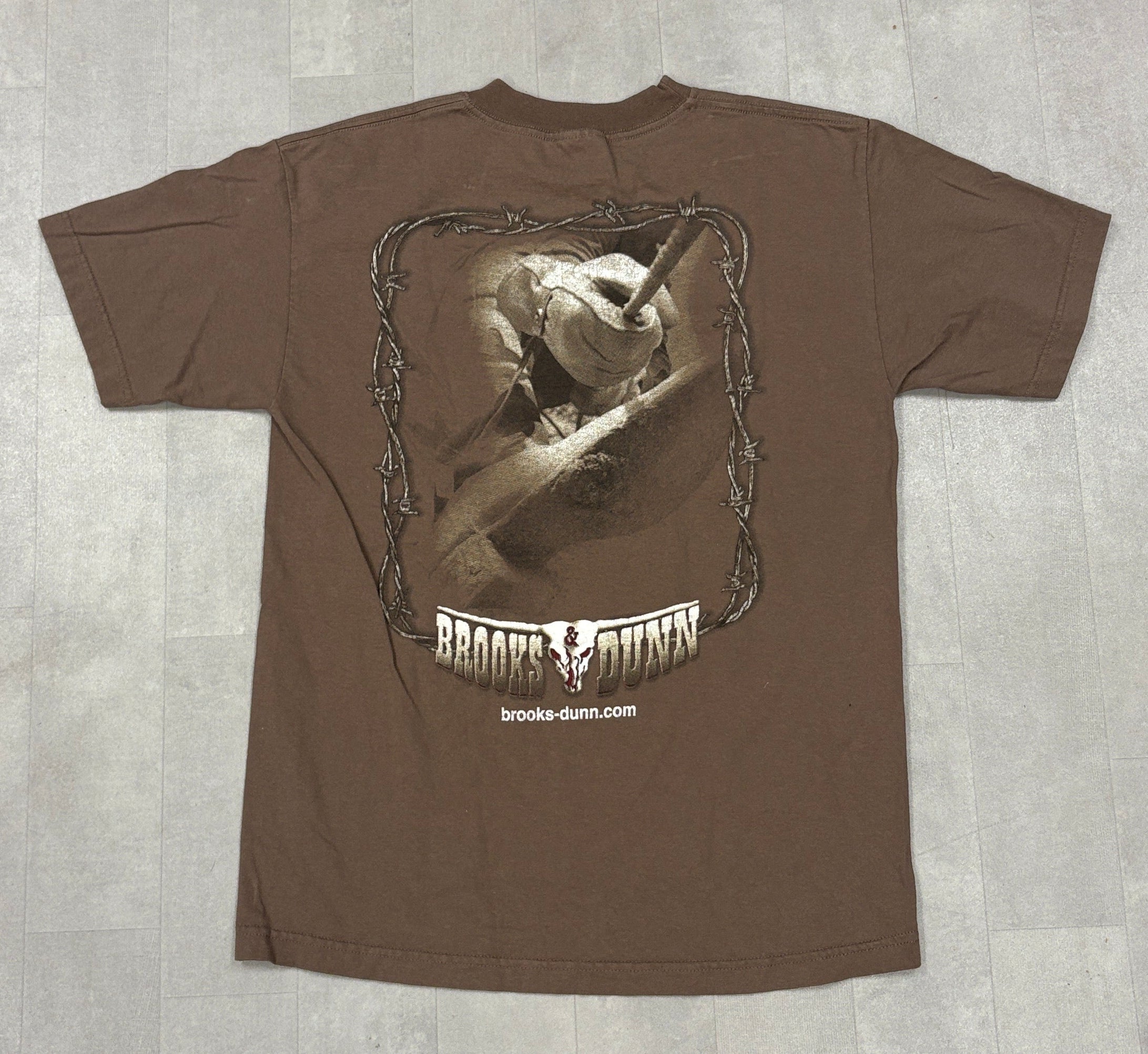 Vintage Brooks & Dunn 2001 Tour Tee - MEDIUM