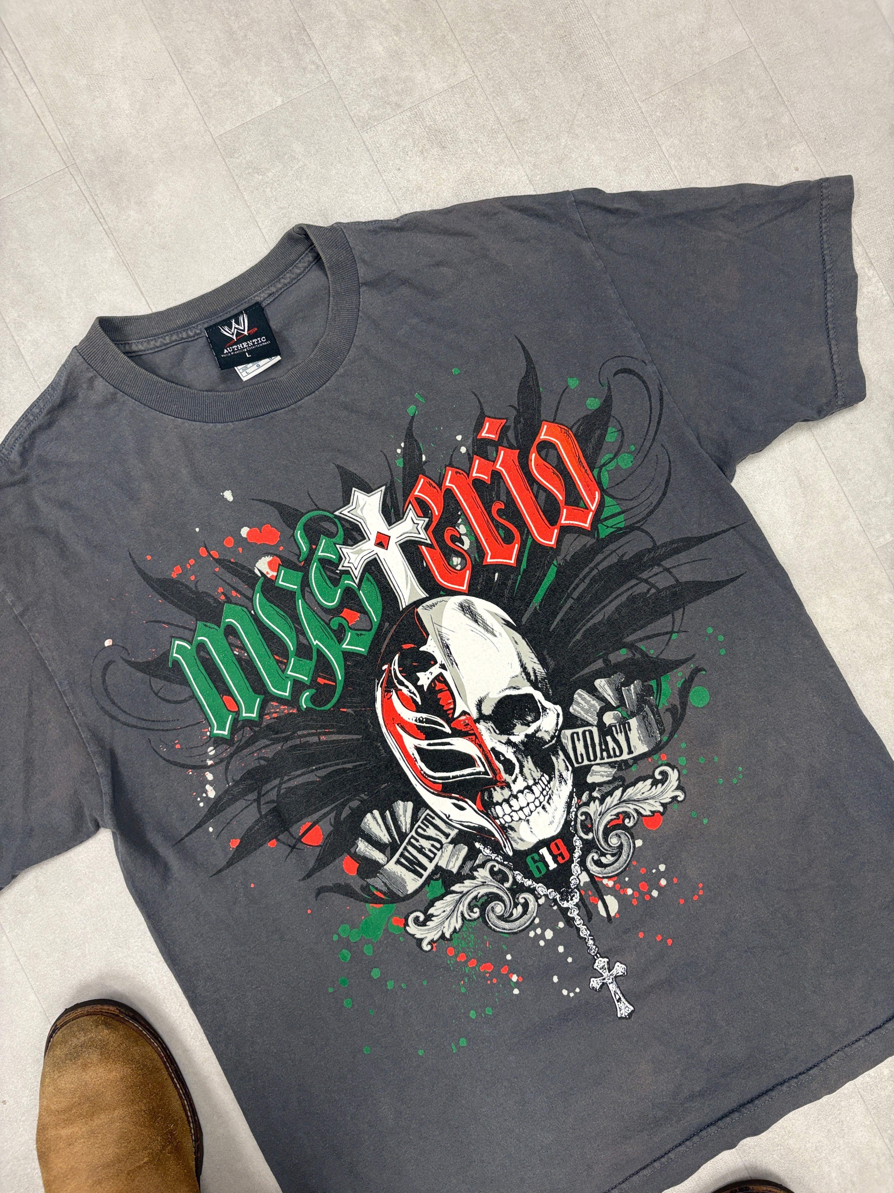 2007 WWE Rey Mysterio Master of the 619 Tee - LARGE