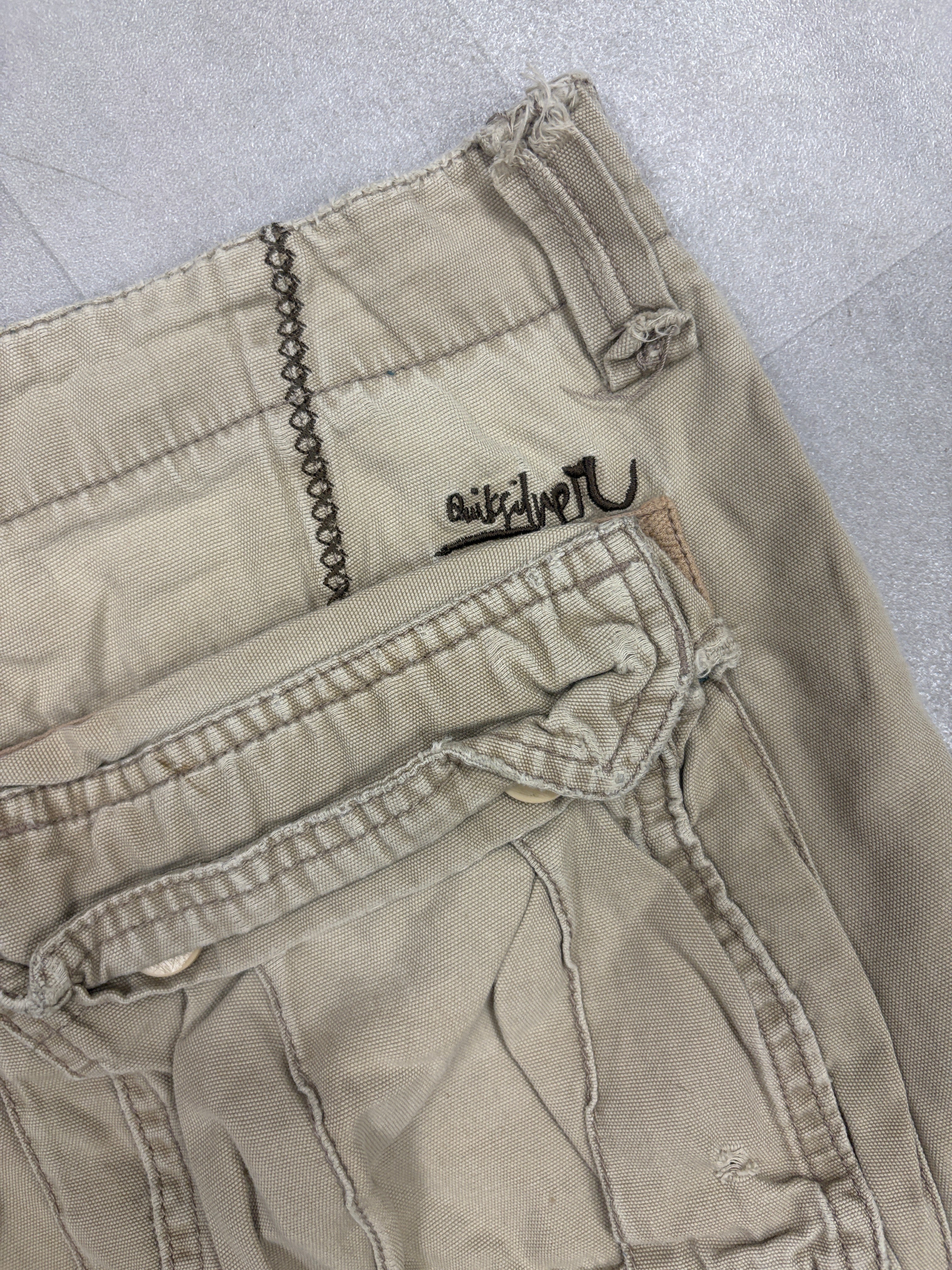 Quicksilver Cargo Khaki Shorts - SZ 34